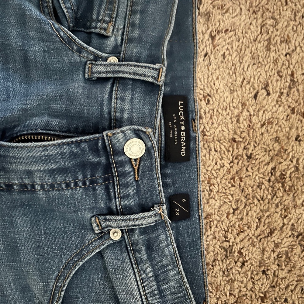 Capri Jeans